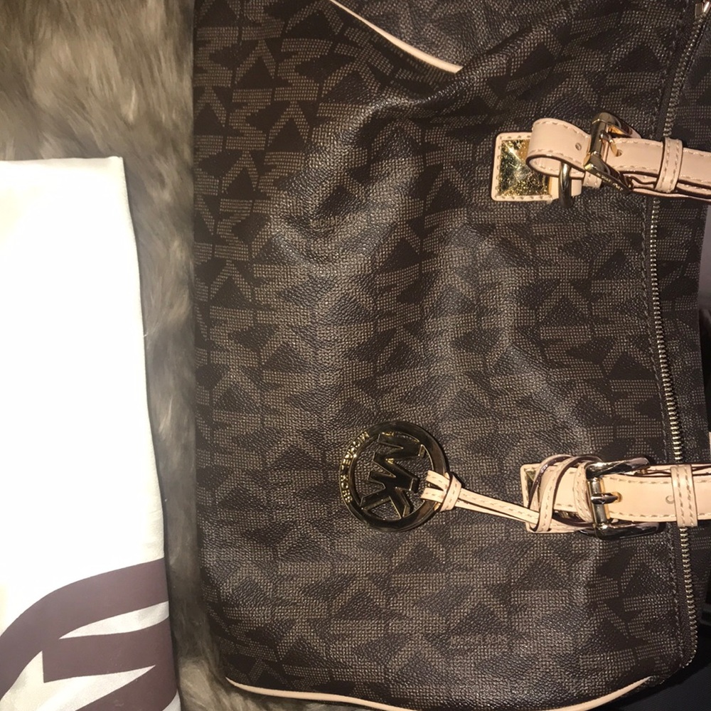 Michael Kors 👜
